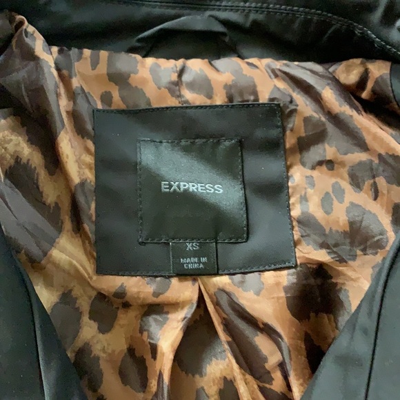 Express Jacket - Picture 2 of 5